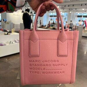 100% Authentic Marc Jacobs Supply tote in Bubblegum Pink color.